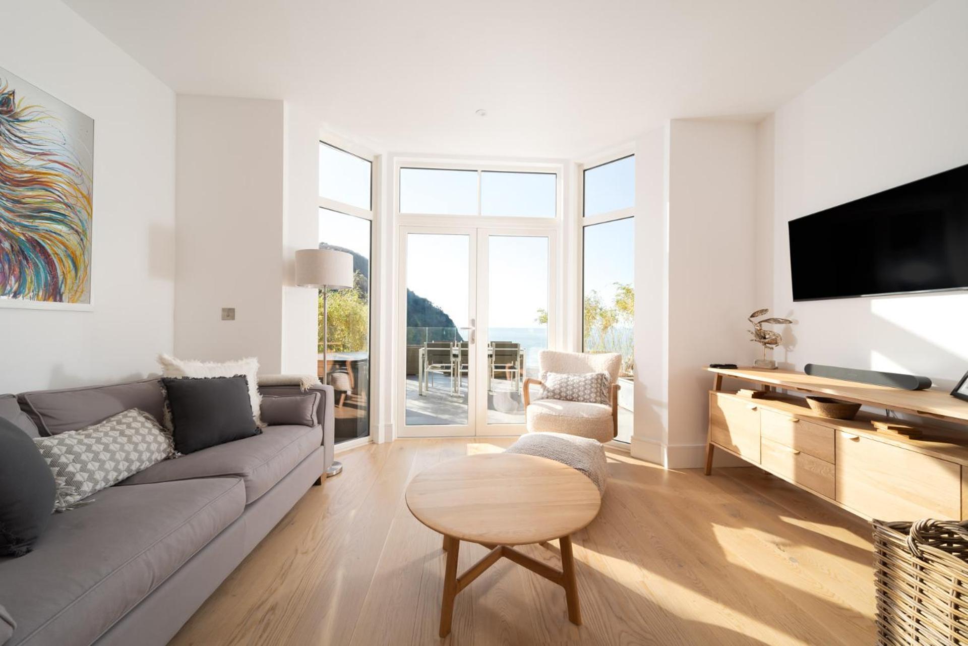 Harbour Edge, Luxury 2 Bedroom 2 Ba Apt, Sea View And Terrace, Parking